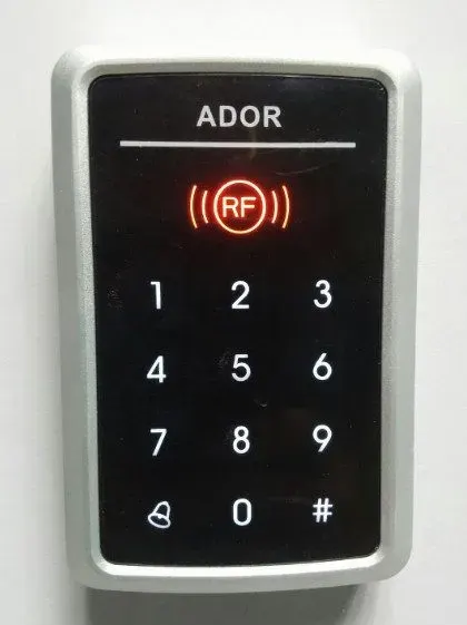 קודן לדלת ADOR Touch